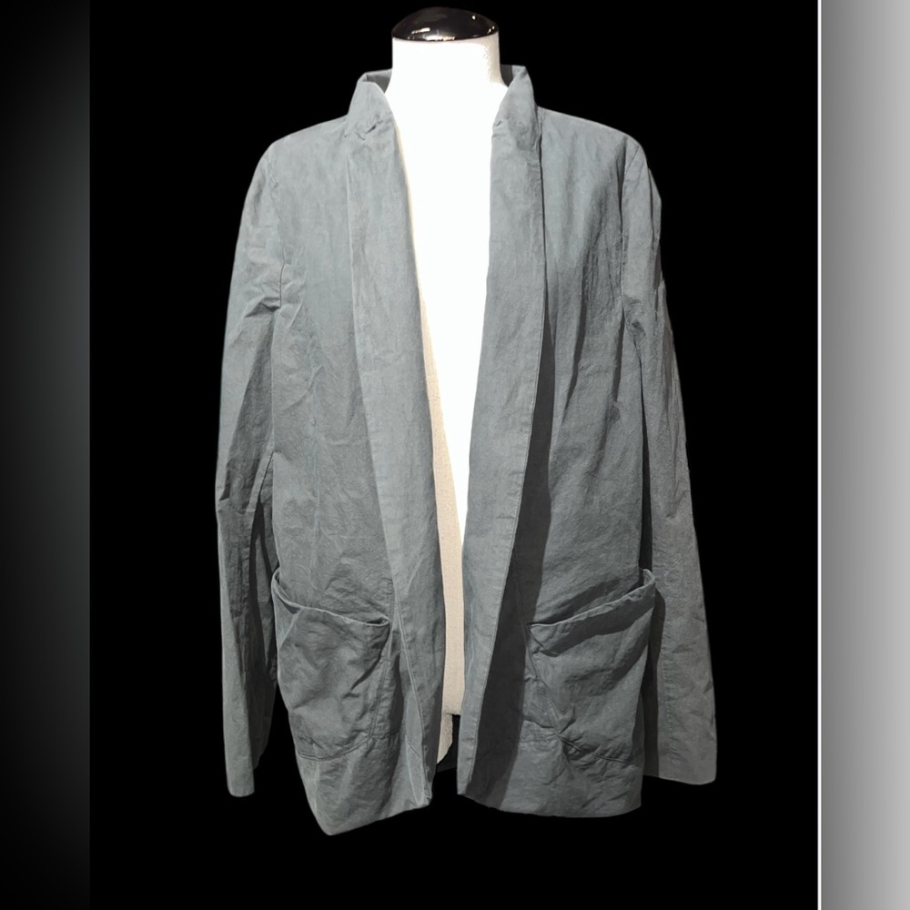 Moyuru blazer green lightweight business casual earthy neutral medium spring